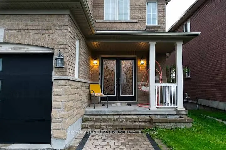 4 bed, $2,800 — Photo 2