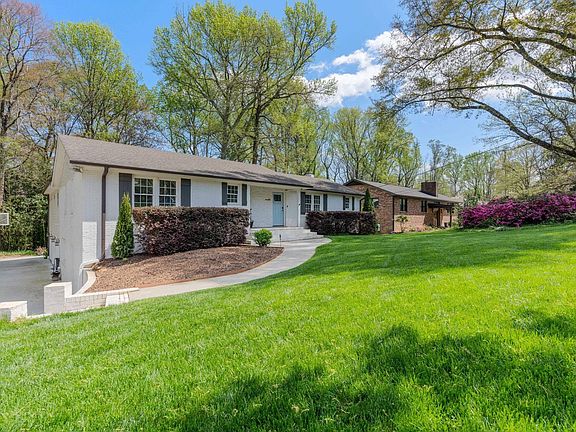 2nd image of 121 Windfield Rd