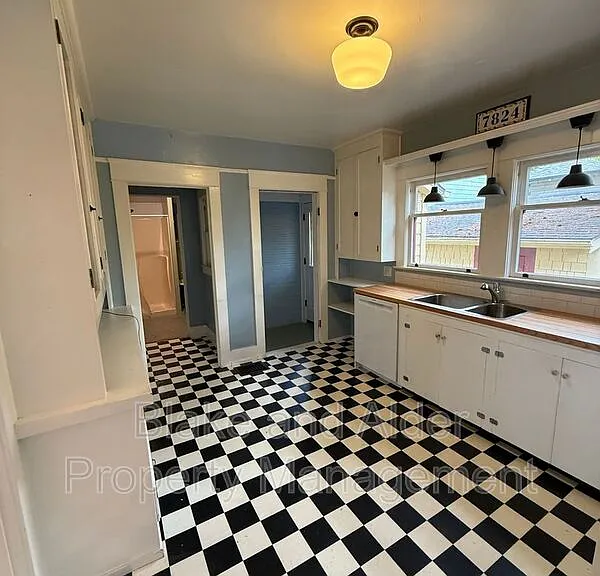 7824 SE 11th Ave — Photo 8