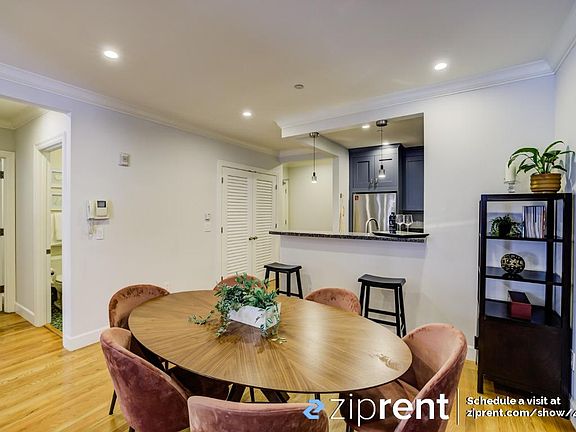 3rd image of 939 Jackson St APT 101