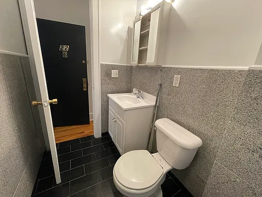 Rented by CNYC Apartments | media 29