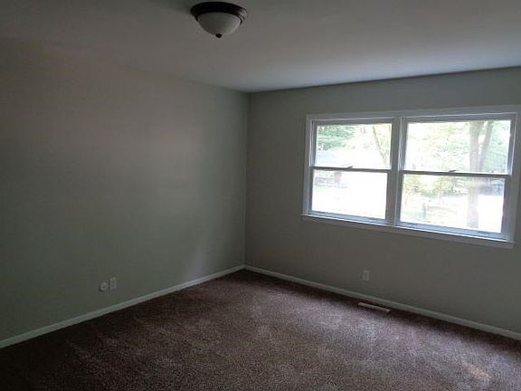 2nd image of 4500 Bluebird Dr