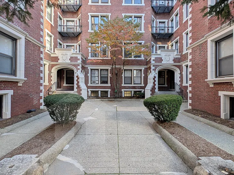 84 Prescott St #34 — Photo 20