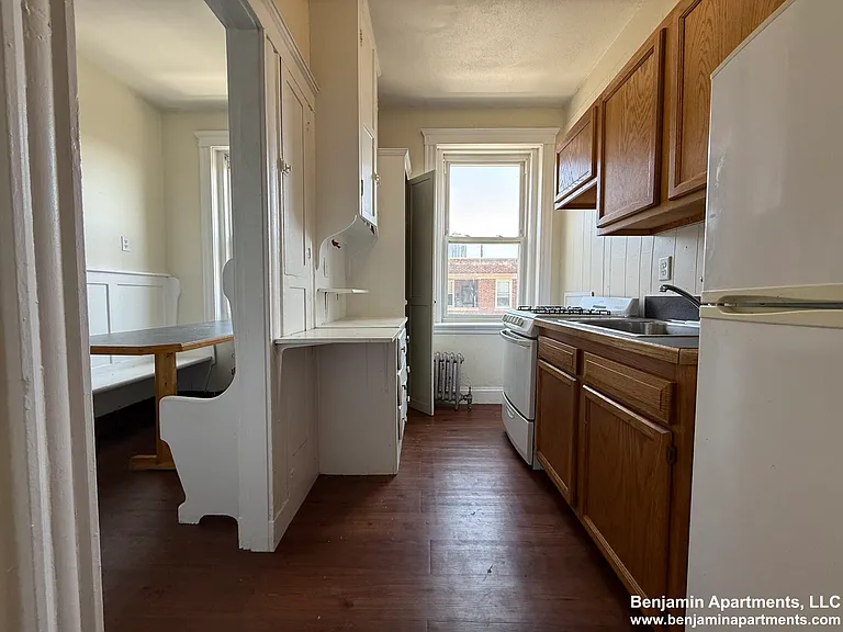 66-70 Chiswick Rd #21 — Photo 2