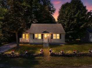 2 Hurley Ave, Dracut, MA 01826