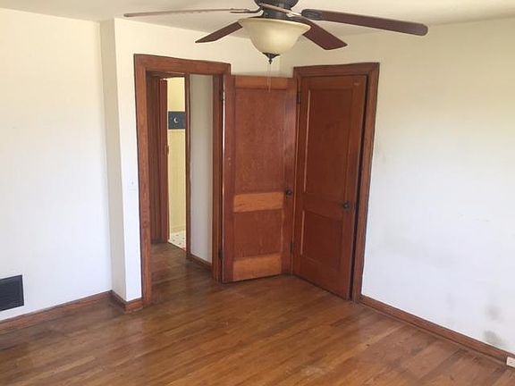 3rd image of 318 Jonte Ave