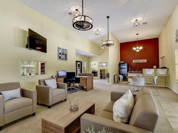 4th image of 8259 Montgomery Oak #4405375