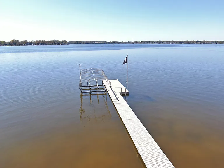 202 Lac La Belle Dr — Photo 28
