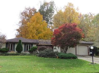 5874 Hickory Trl, North Ridgeville, OH 44039