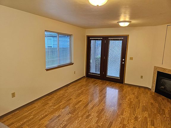 3rd image of 459 E 19th Ave #1891-1893-1895