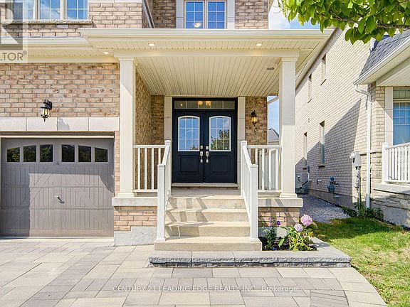 3rd image of 127 Warren McBride Cres