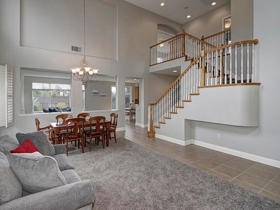 4th image of 1813 Heather Garden Ln