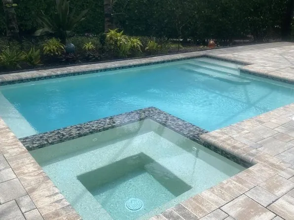 9571 Mussorie Ct, Naples, FL 34114