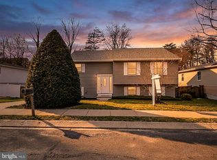 8024 Escalon Ave, Pasadena, MD