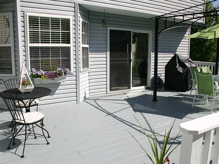 Deck