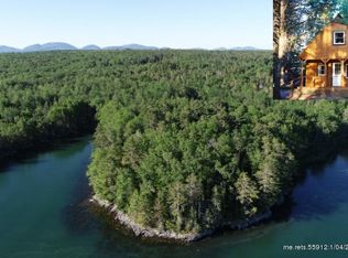 56 Failte Ln, Lamoine, ME 04605