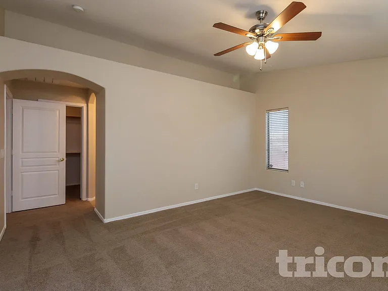 11791 W Belmont Dr — Photo 7