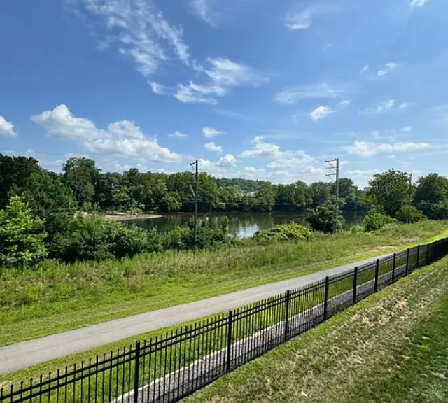 75 Continental Way — Photo 14