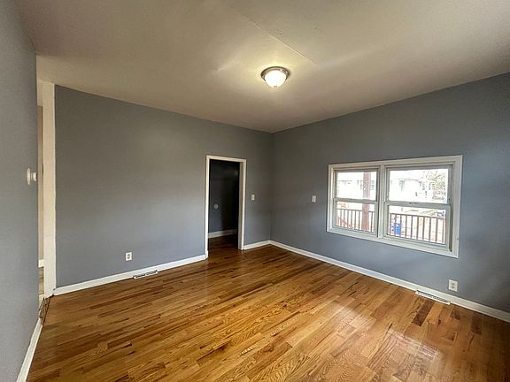 4th image of 1504 Summerfield Ave #A