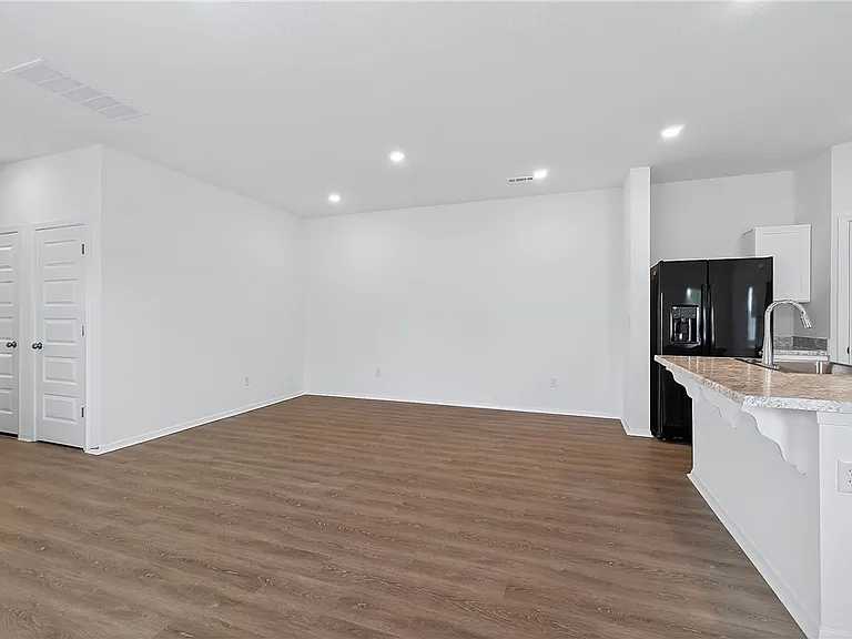 6802 SW Dignity Ave — Photo 12