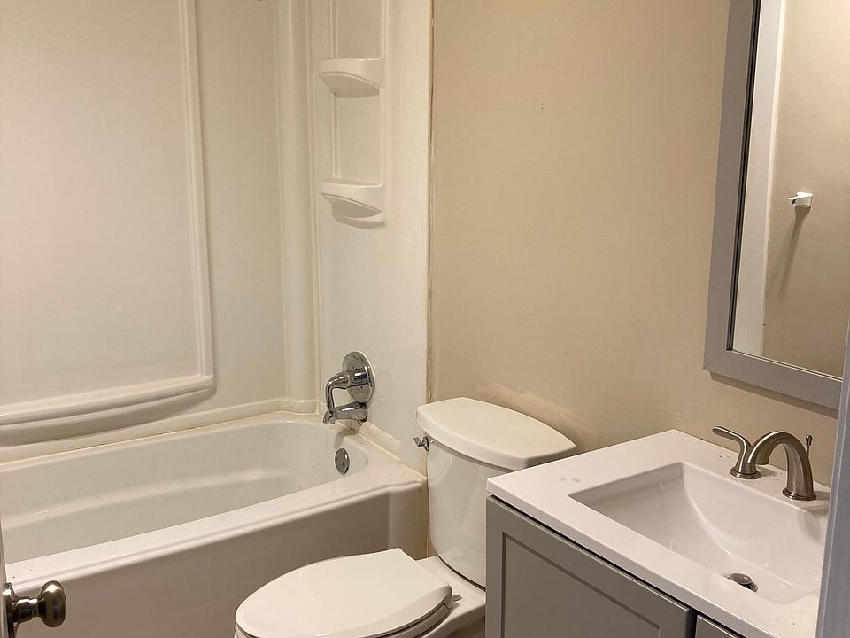 958 Brookside Camp Rd Hendersonville NC Zillow