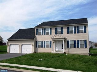 23 Versailles Ct, Reading, PA 19605
