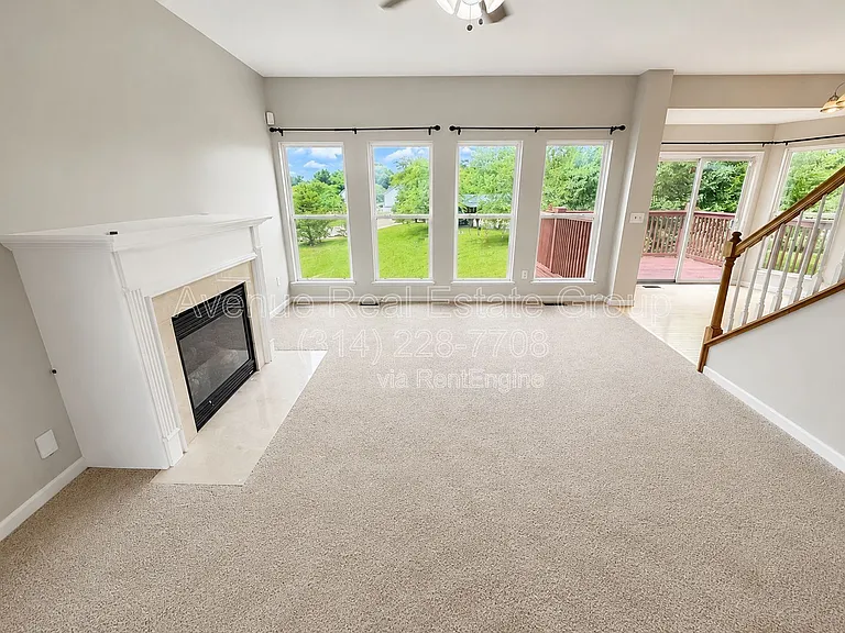 555 Fortress Ct — Photo 3