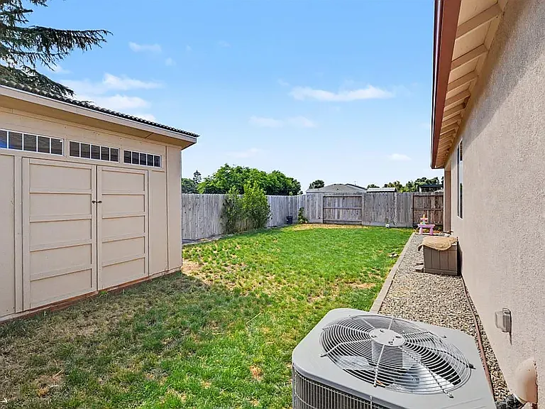 6518 Arena Way — Photo 17