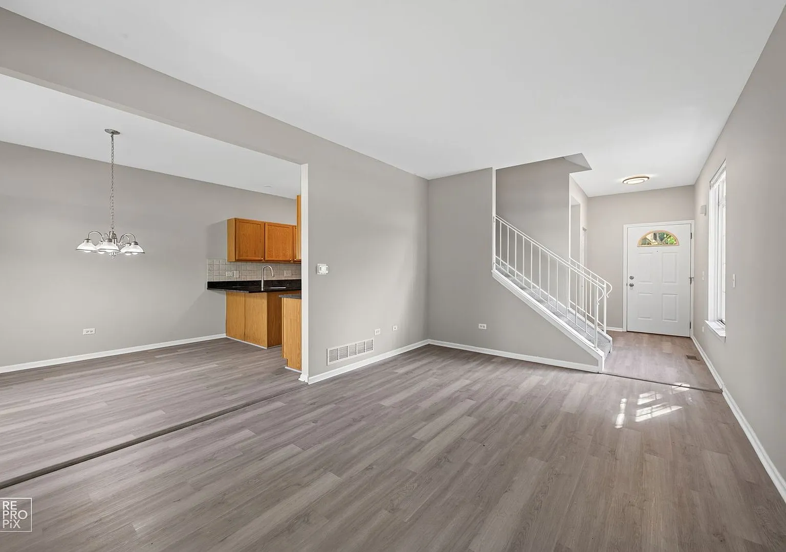End Unit Three Bedroom Two and a Half Bath in North Naperville — Photo 2