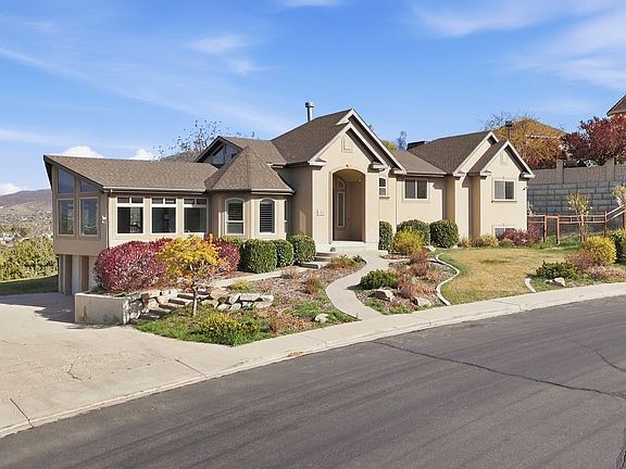 3rd image of 4309 W Oak Rd N