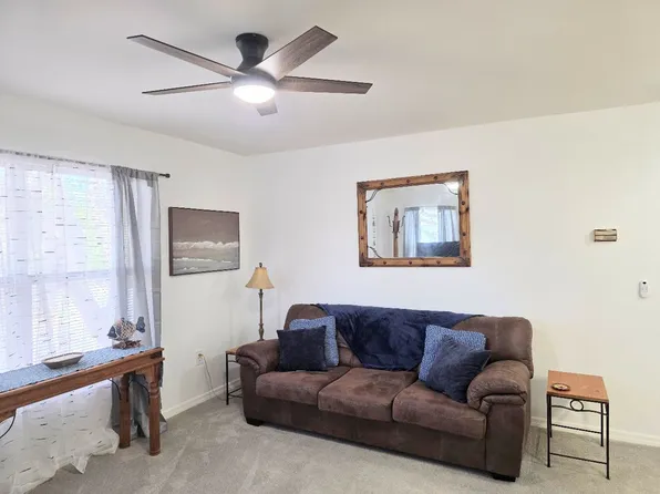 843 SE Mayo Dr, Crystal River, FL 34429