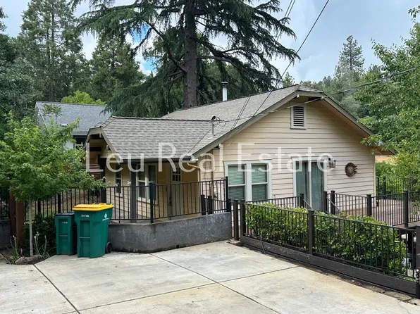 920 Hillcrest St, Placerville, CA 95667