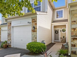 1969 Misty Ridge Ln, Aurora, IL 60503