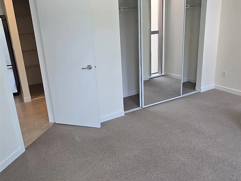 14 Begbie St #301 — Photo 23