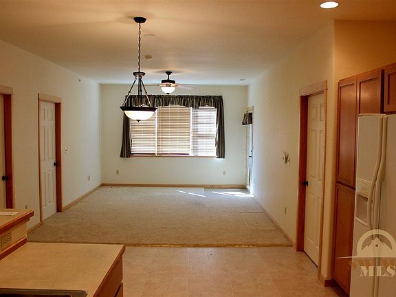4th image of 2221B Willow Dr #304B