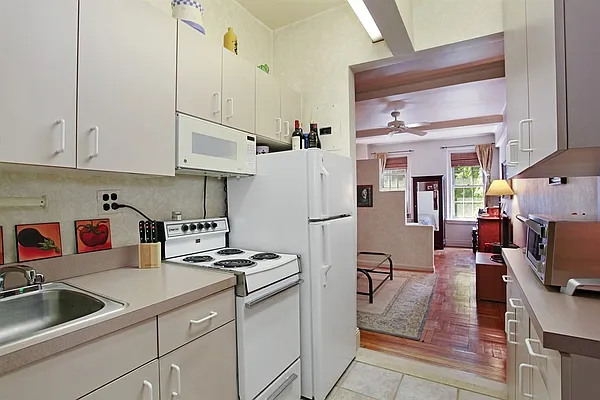 Sold by Corcoran | media 24