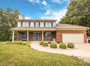 308 W Broken Lance Ct, Dunlap, IL 61525