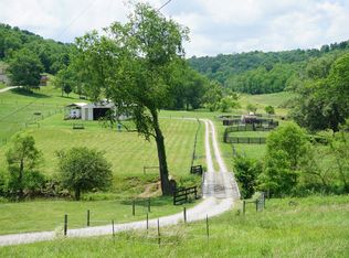 101 Fenton Ln, Prosperity, PA 15329