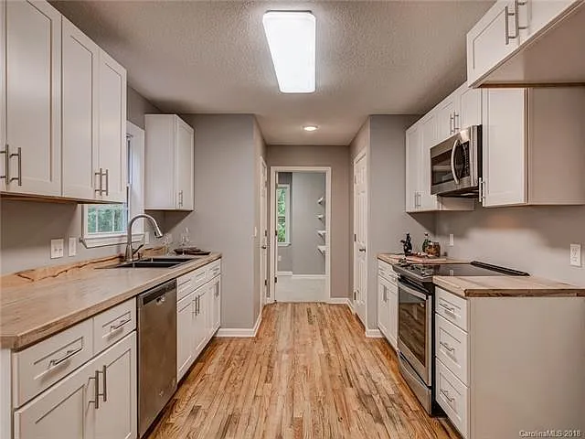 104 Unadilla Ave — Photo 2