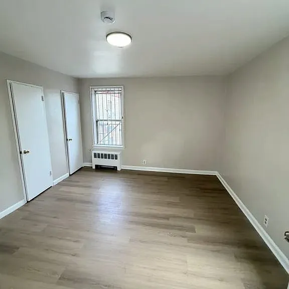 36 Irving St #4 — Photo 4