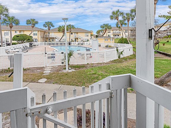 4th image of 775 Gulf Shore Dr Unit 1086