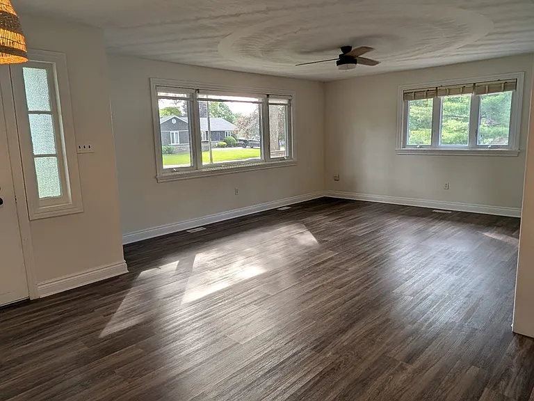 175 Colcleugh Ave — Photo 19