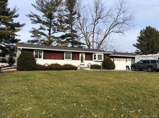 1320 W Cohoctah Rd, Cohoctah, MI 48816