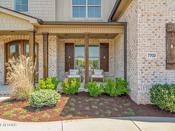 4th image of 7702 Madgewood Ln