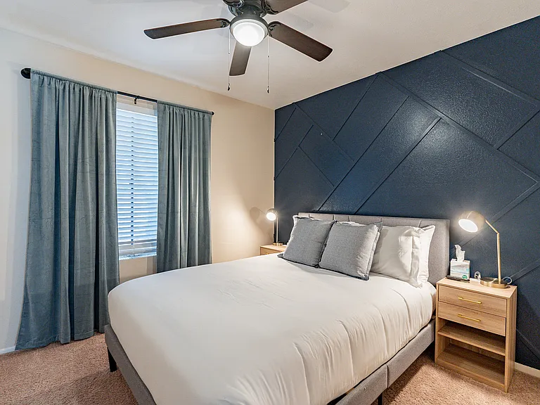 3911 W Desert Cove Ave — Photo 5