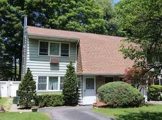 1128 Stonegate Rd, Shrub Oak, NY 10588