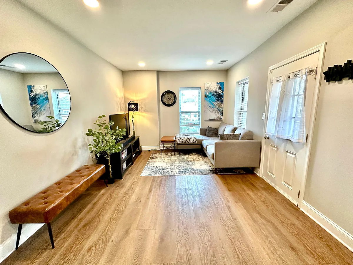 Living Room with access to the balcony - 115 Susquehanna Ave #2
