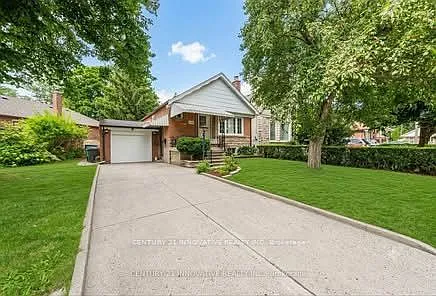 240 Parkview Hill Cres #MAIN