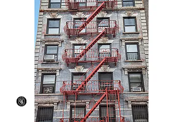 Rented by Coldwell Banker Warburg