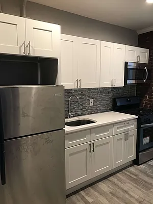 Rented by Bruma Realty LLC | media 4